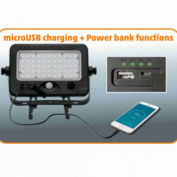 Szolár paneles LED reflektor