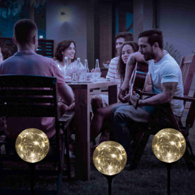 Napelemes kerti lámpa