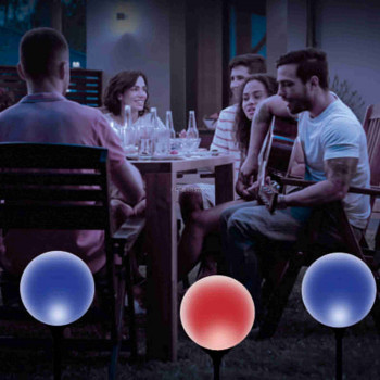 Napelemes kerti lámpa