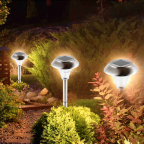 Napelemes kerti lámpa