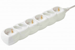 Hálózati elosztó, 8 aljzat (4 euró + 4 földelt), 1,5m