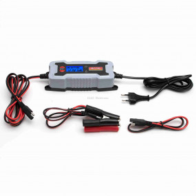 Smart akkumulátortöltő