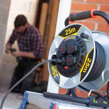 STANLEY Kültéri fém kábeldob