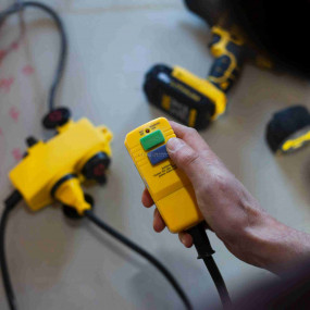 STANLEY 4-es elosztó kapcsolóval, RCD dugóval STANLEY 4-es elosztó kapcsolóval, RCD dugóval