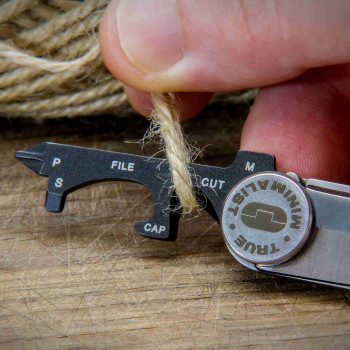 TRUE UTILITY MINIMALIST